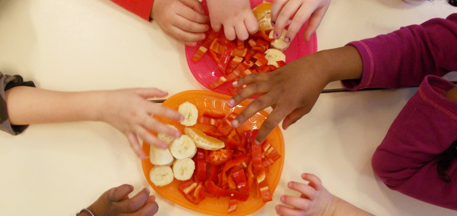 Hilfe für Kids - gesunde Mahlzeit im Kindergarten